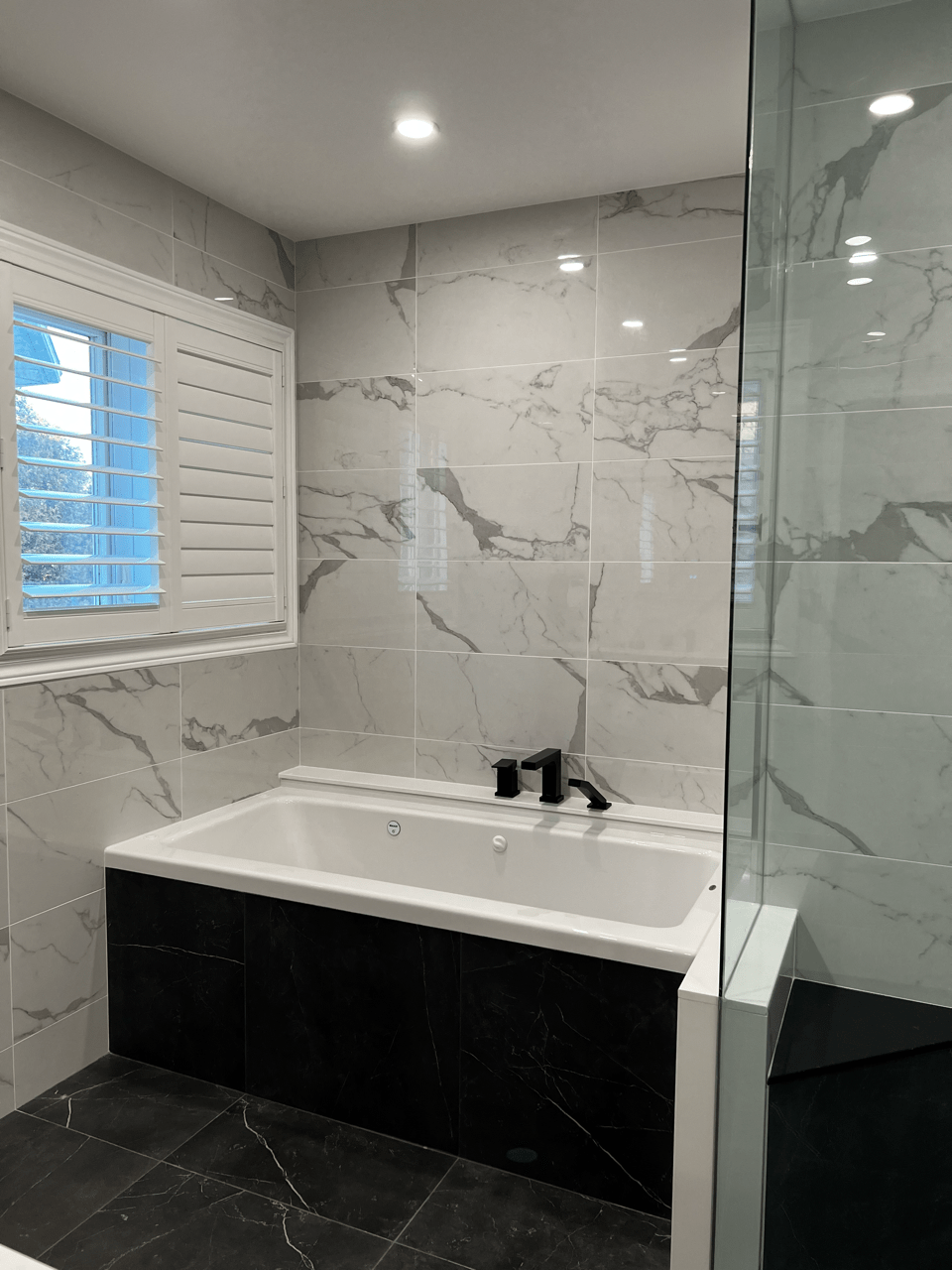 Fully Tiled Modern Style Bathroom EasyRenovation