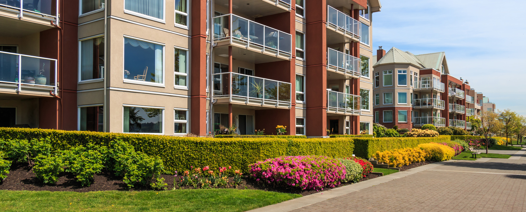 Five Oaks Condominiums