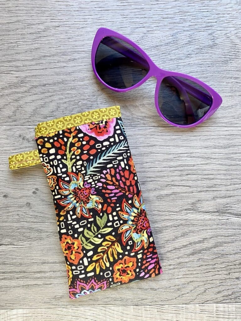 How to Make an Eyeglass Case Easy Things to Sew