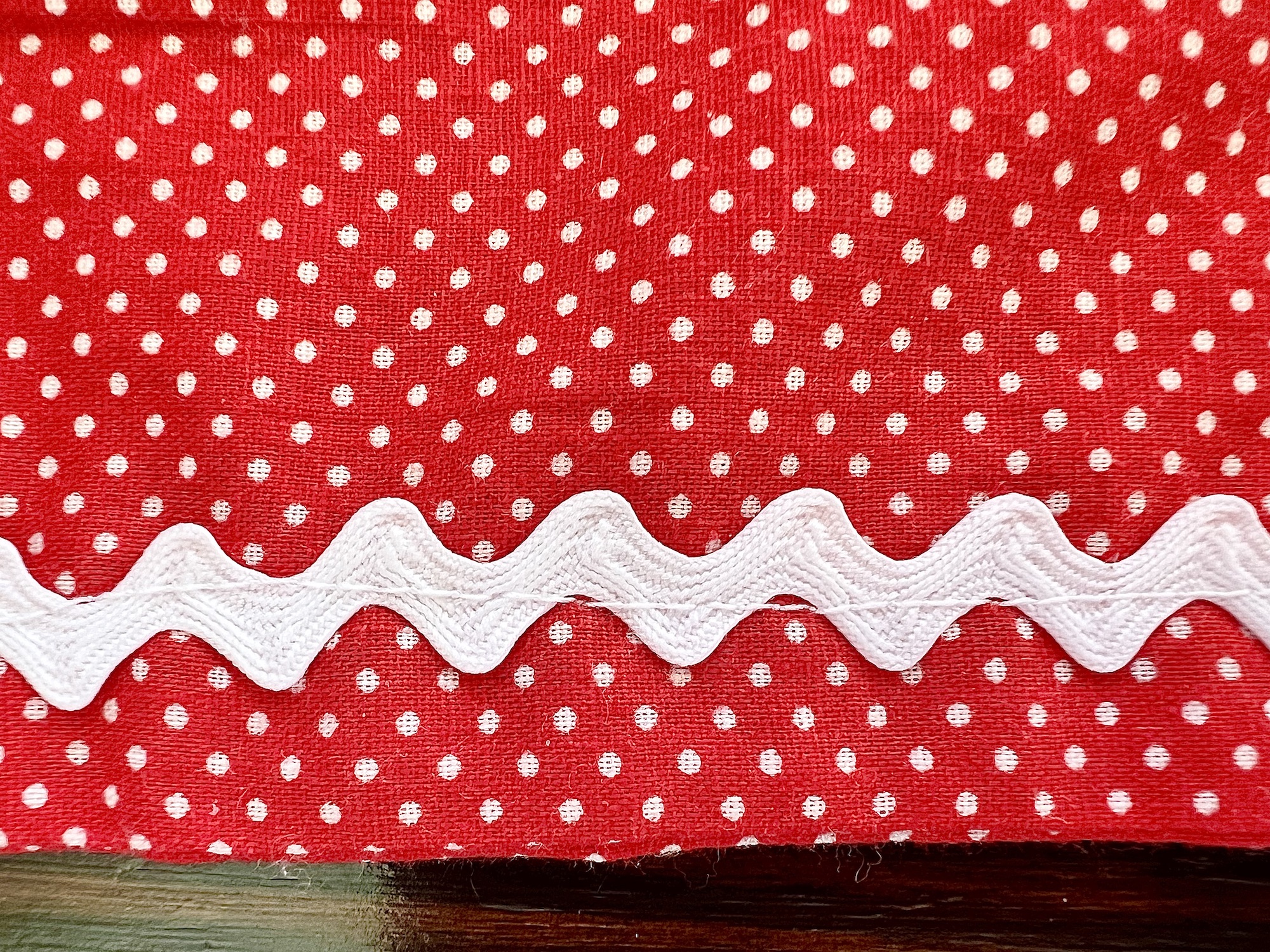 How to Sew Rick Rack Unique Ways to Stitch the Trim Easy Things to Sew