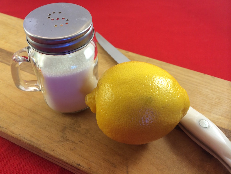 How to Clean a Cutting Board