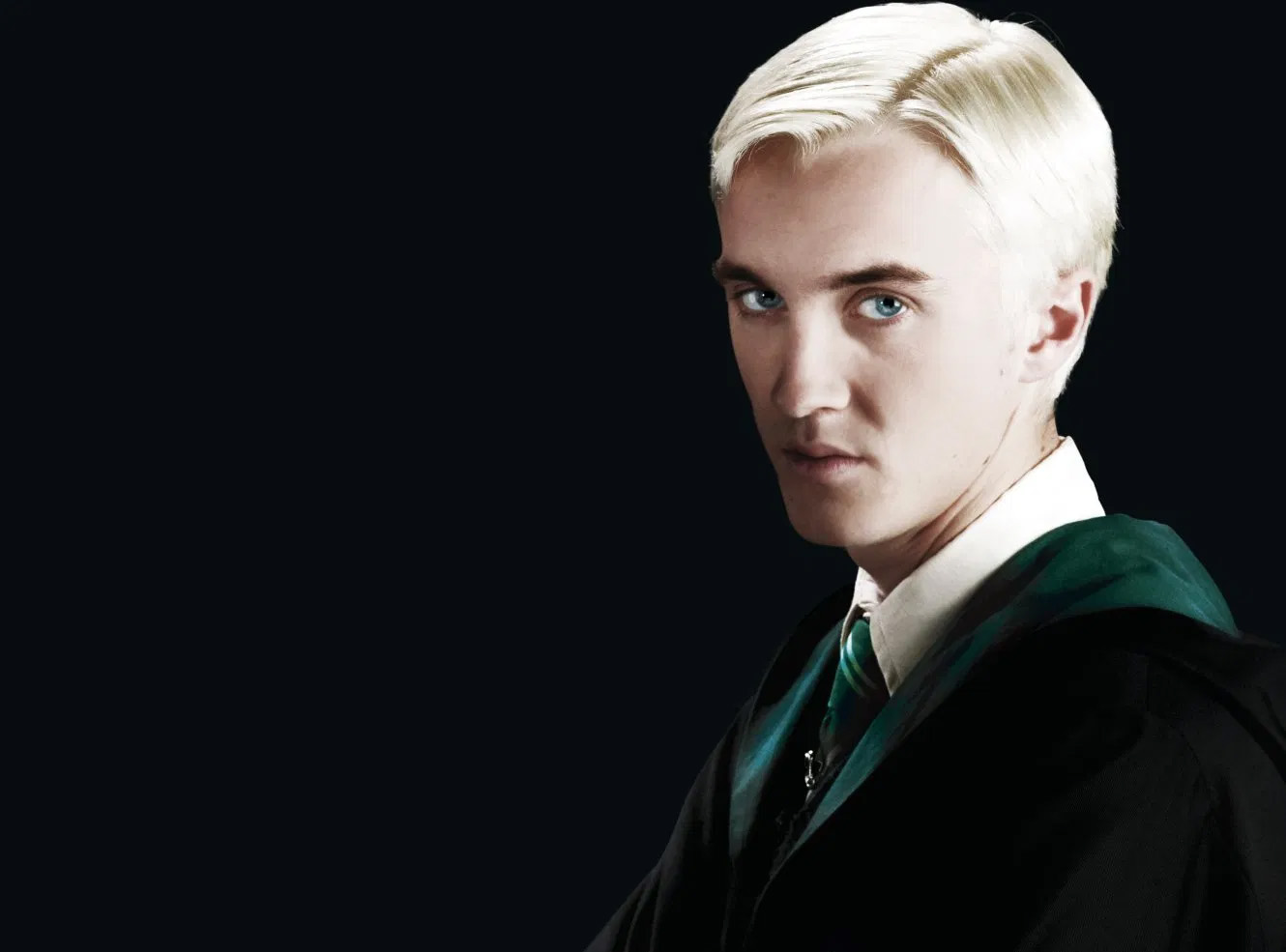 Draco Malfoy: Le Cose Che Non Hai Notato Del Giovane Serpeverde 985_x_1330_jpg
