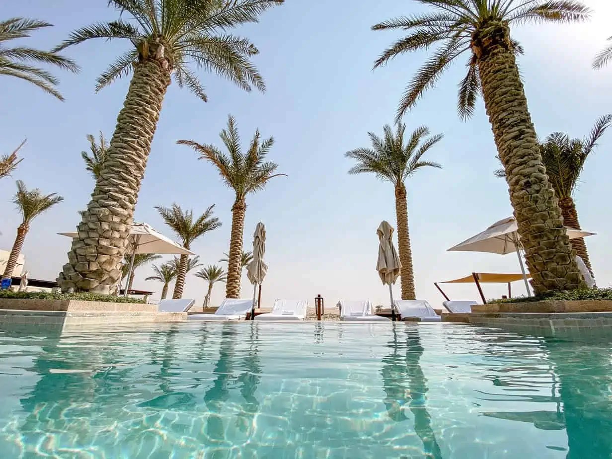 Al Wathba Resort, Abu Dhabi Luxury Desert Retreat﻿?