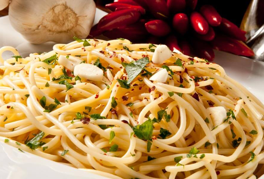 Oil, Garlic & Chilli Spaghetti True 10 Minutes Recipe Eathic.HK
