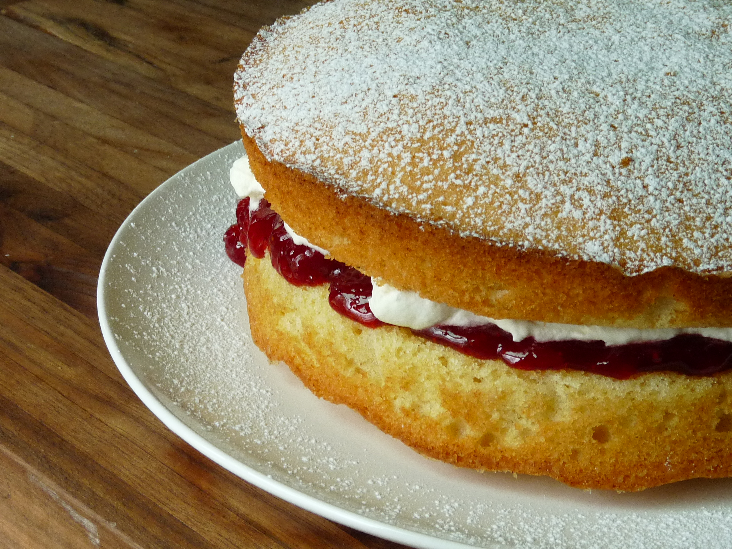 victoria sponge cake