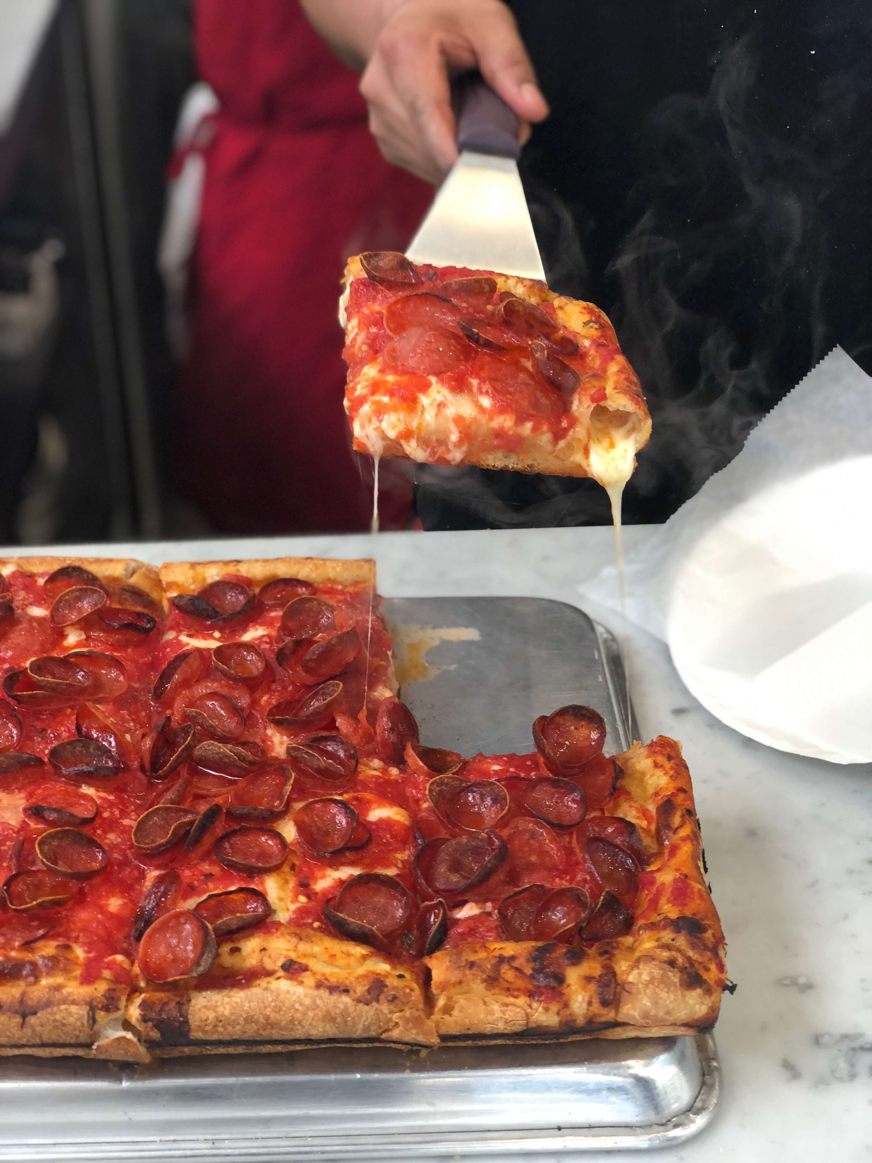 Marinara Pizza EatingNYC