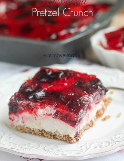 Raspberry pretzel crunch