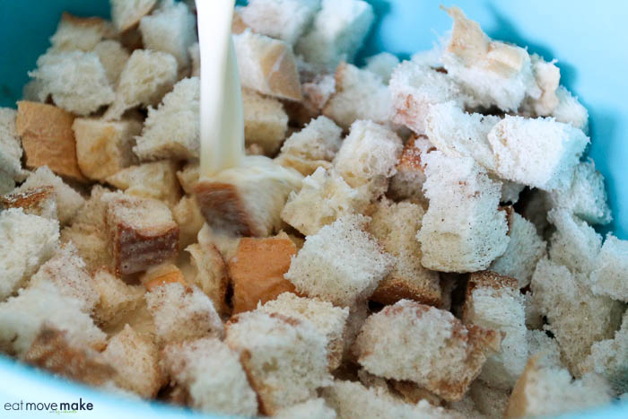 add liquid to bread cubes