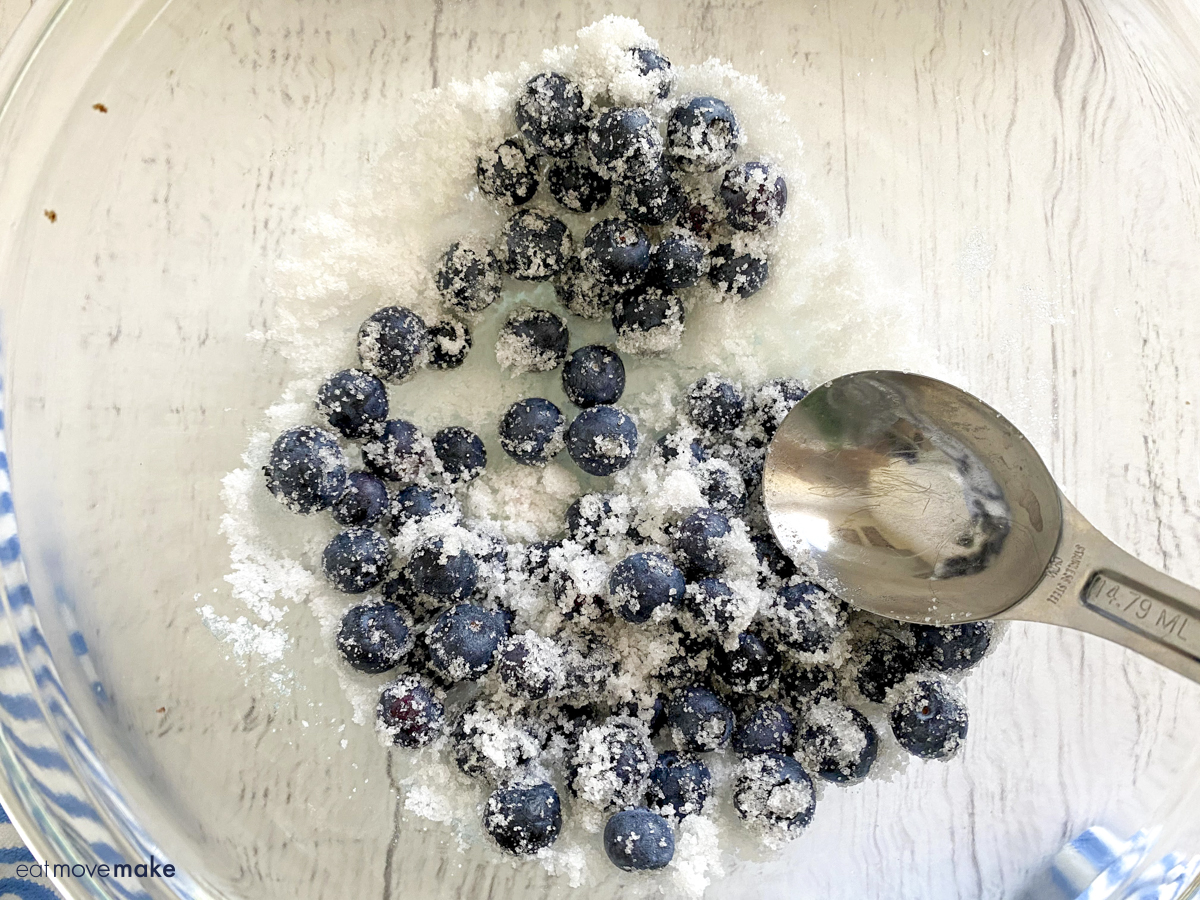 blueberry sugar mixture