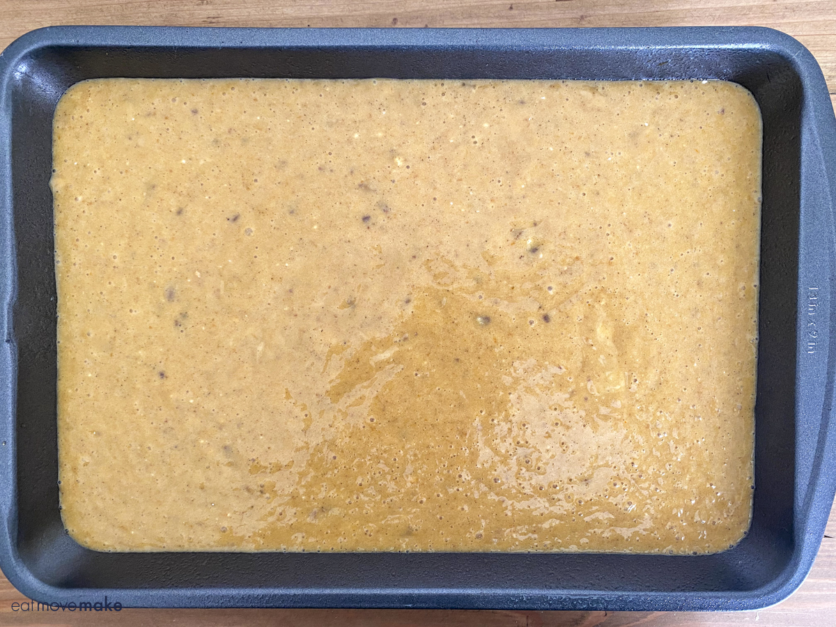 cake pan with batter