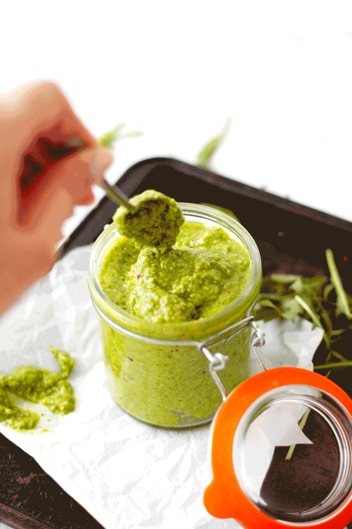 Rocket & Walnut Pesto Eatnik