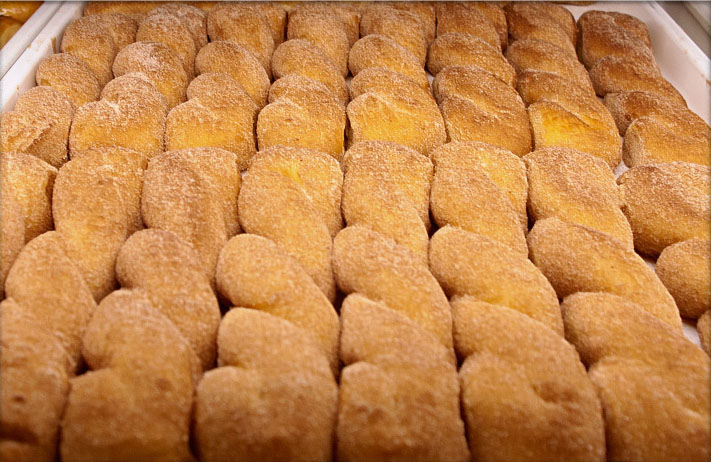 calories in sugar twist donut