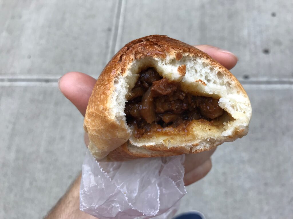 DISH OF THE WEEK Baked Roast Pork Buns at MEI LAI WAH Eat This NY