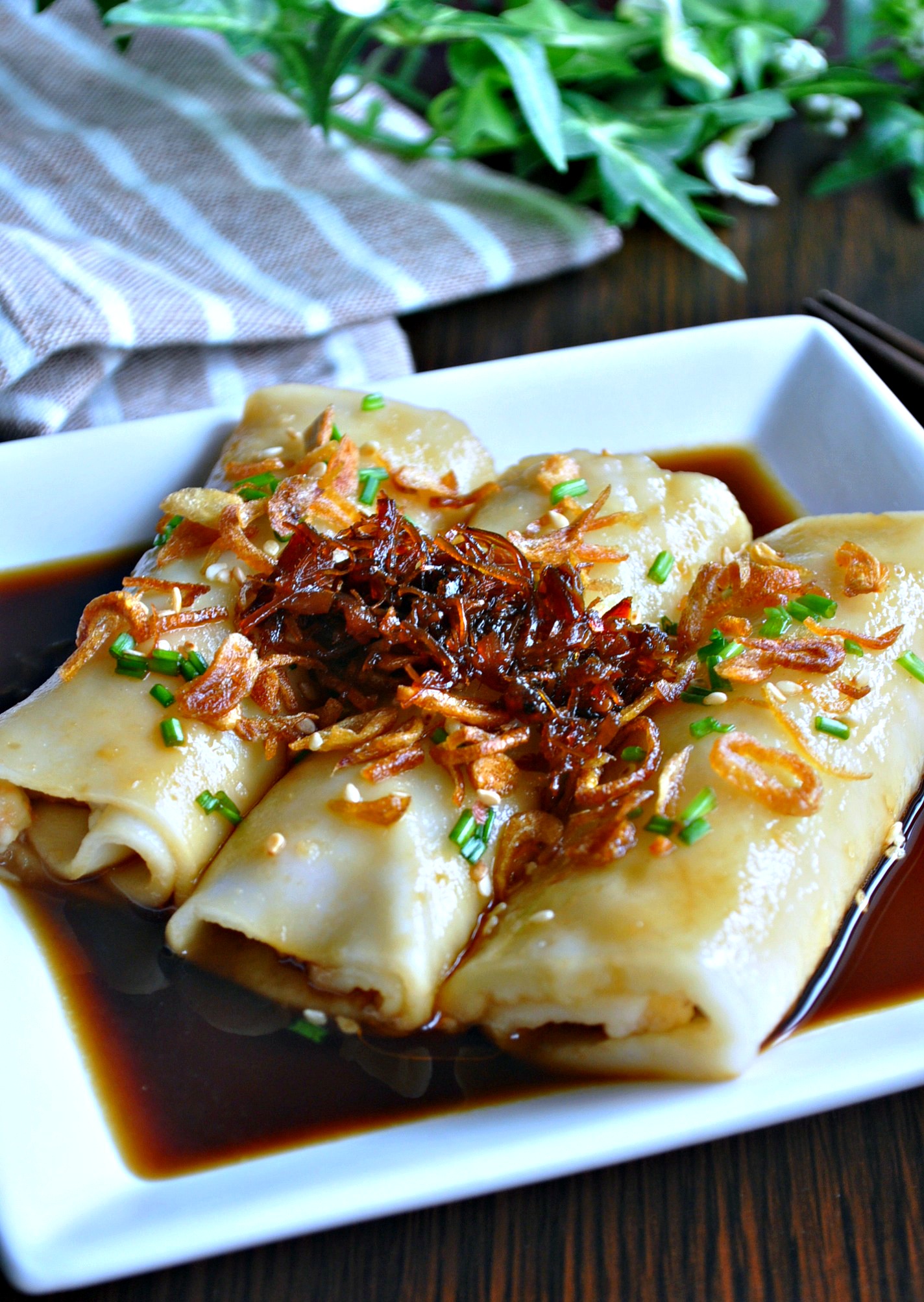 Hong Kong Style Chee Cheong Fun 港式猪肠粉 Eat What Tonight