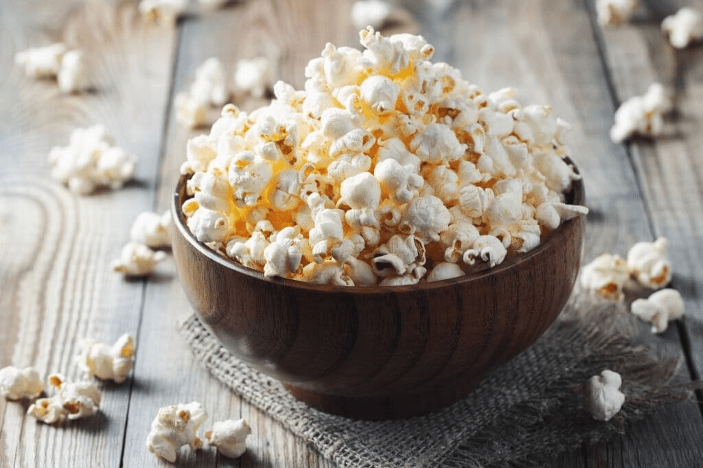 Does Popcorn cause gas? Eat With Me
