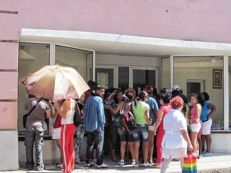 What To Wear In Cuba 29 Best Items For A Cuba Packing List