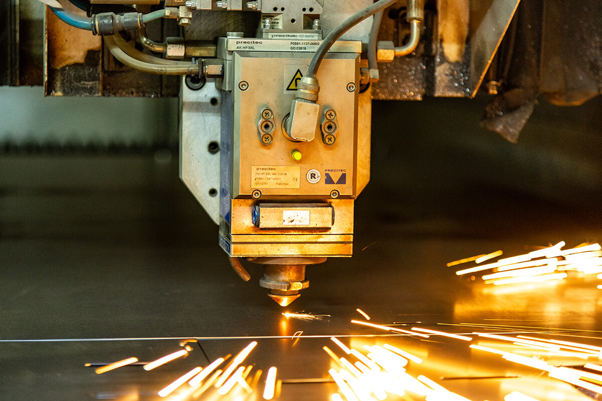 Découpe laser du métal pour des formes métalliques précises EBA LASER