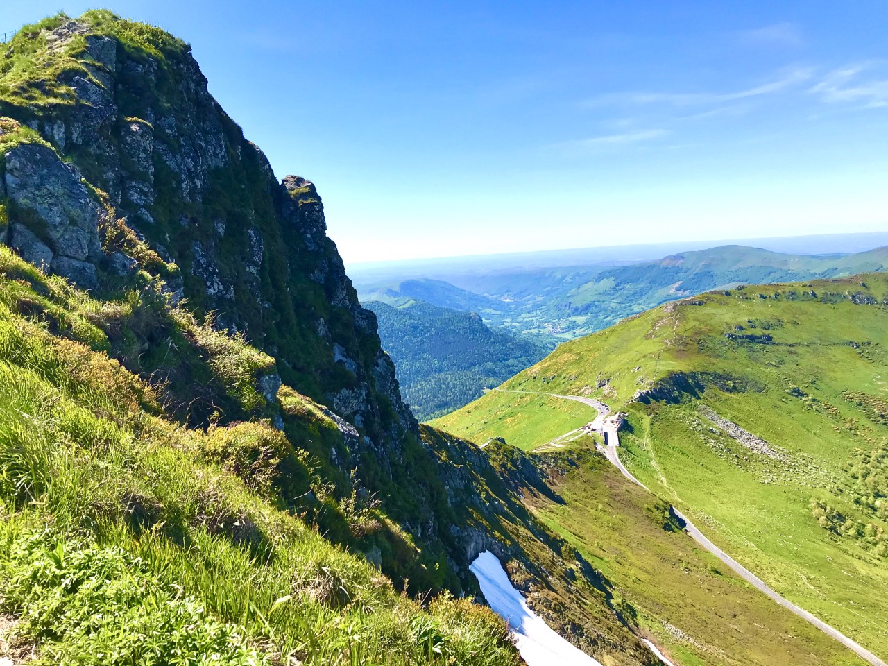 Les marches du Puy Mary Monts du Cantal Ebaroudeur .fr