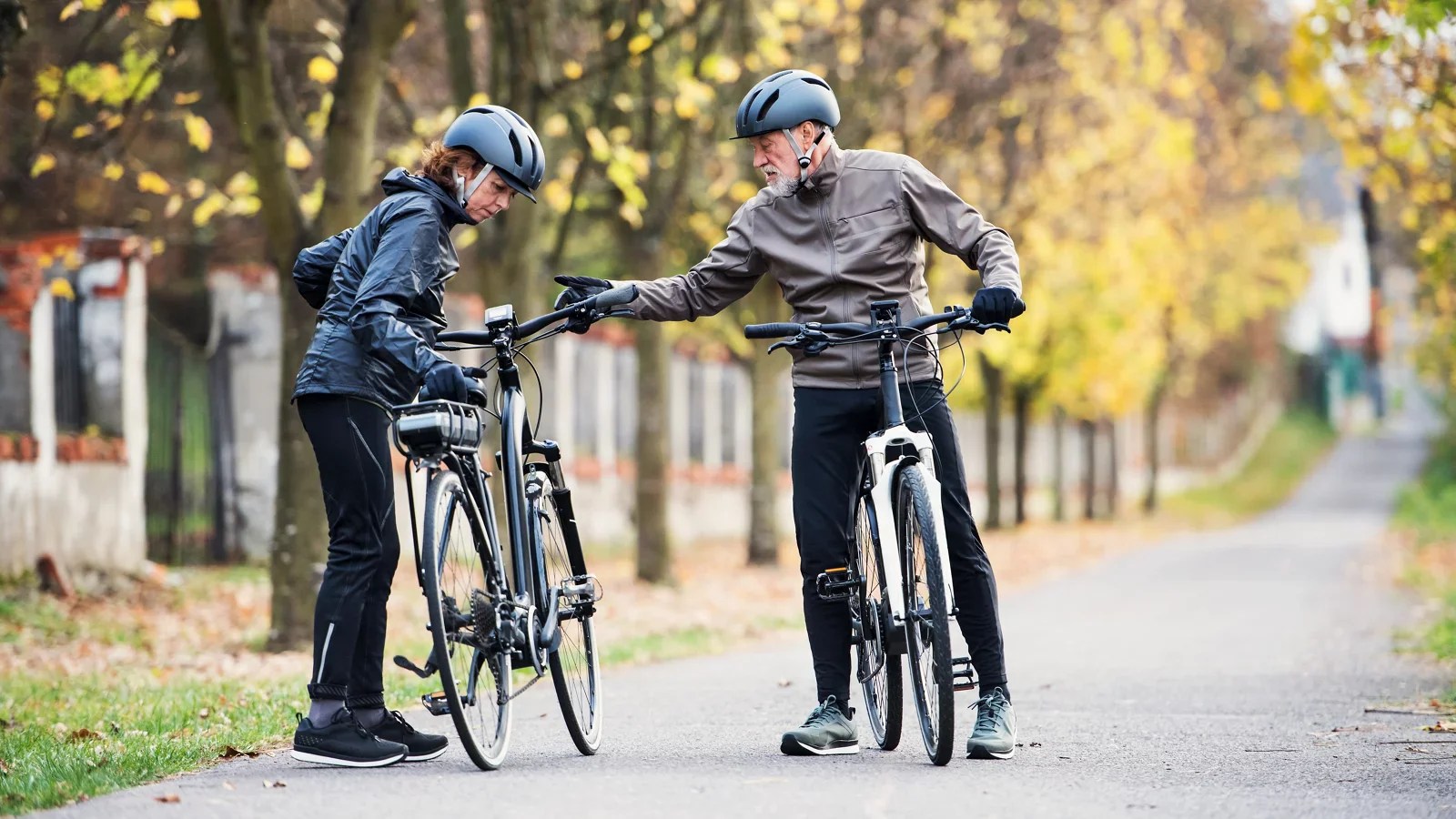 How to Start Cycling on Your EBike After Knee Replacement Surgery