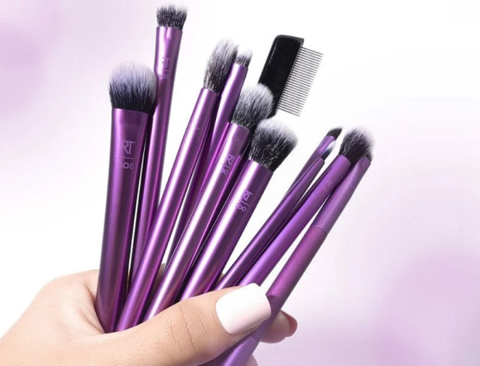 Top 10 Best Makeup Brush Brands To Enhance Your Beauty Routine