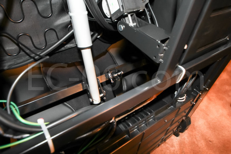 Out of the Box BestMassage EC06C Massage Chair