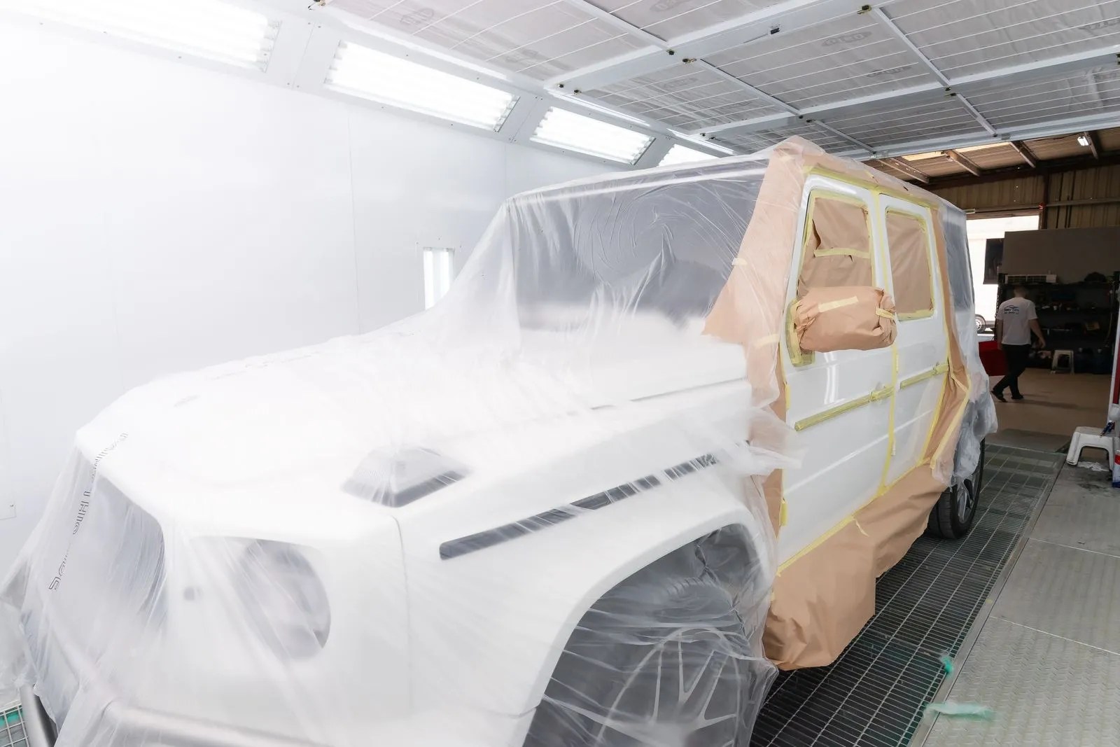 Car body repair in Dubai Auto body repair shop price