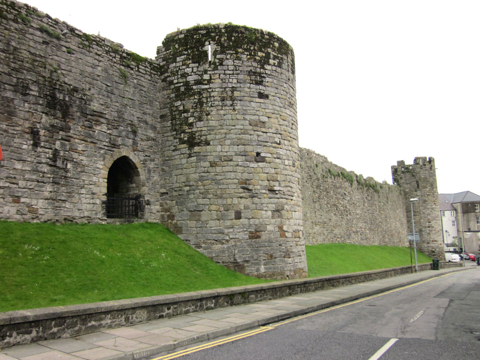 CAERNARFON CASTLE