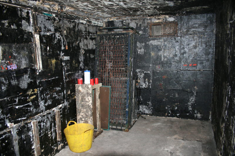 CASTLE GRESLEY (CASTLE KNOB)