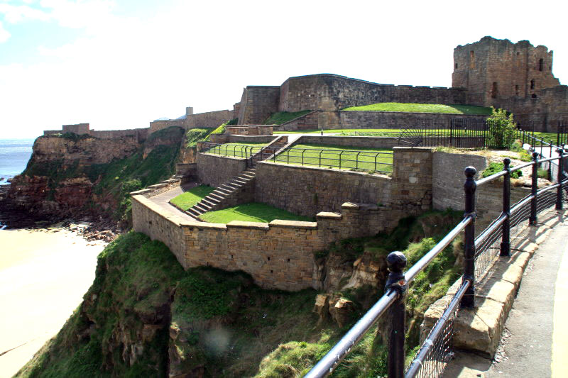 TYNEMOUTH CASTLE