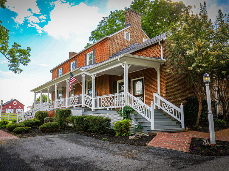 Scenic Near Lexington VA Ecco Adesso Stay