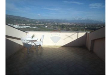 A Giarre Annunci • Eccoloo.it 250_x_370_jpg