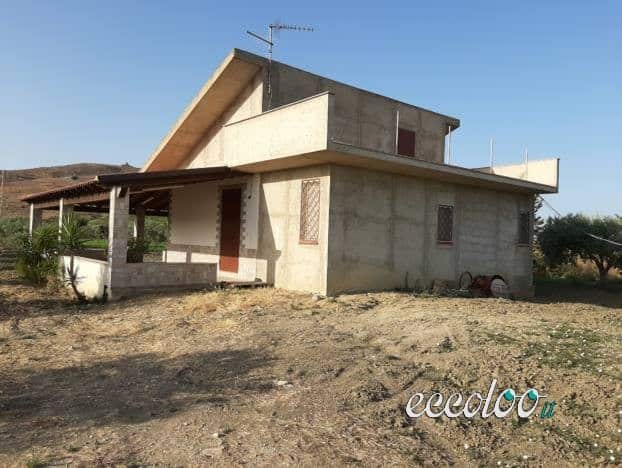 Vendo Terreno Con Casa A Cattolica Eraclea. €. 125000 • Eccoloo.it 468_x_622_jpg