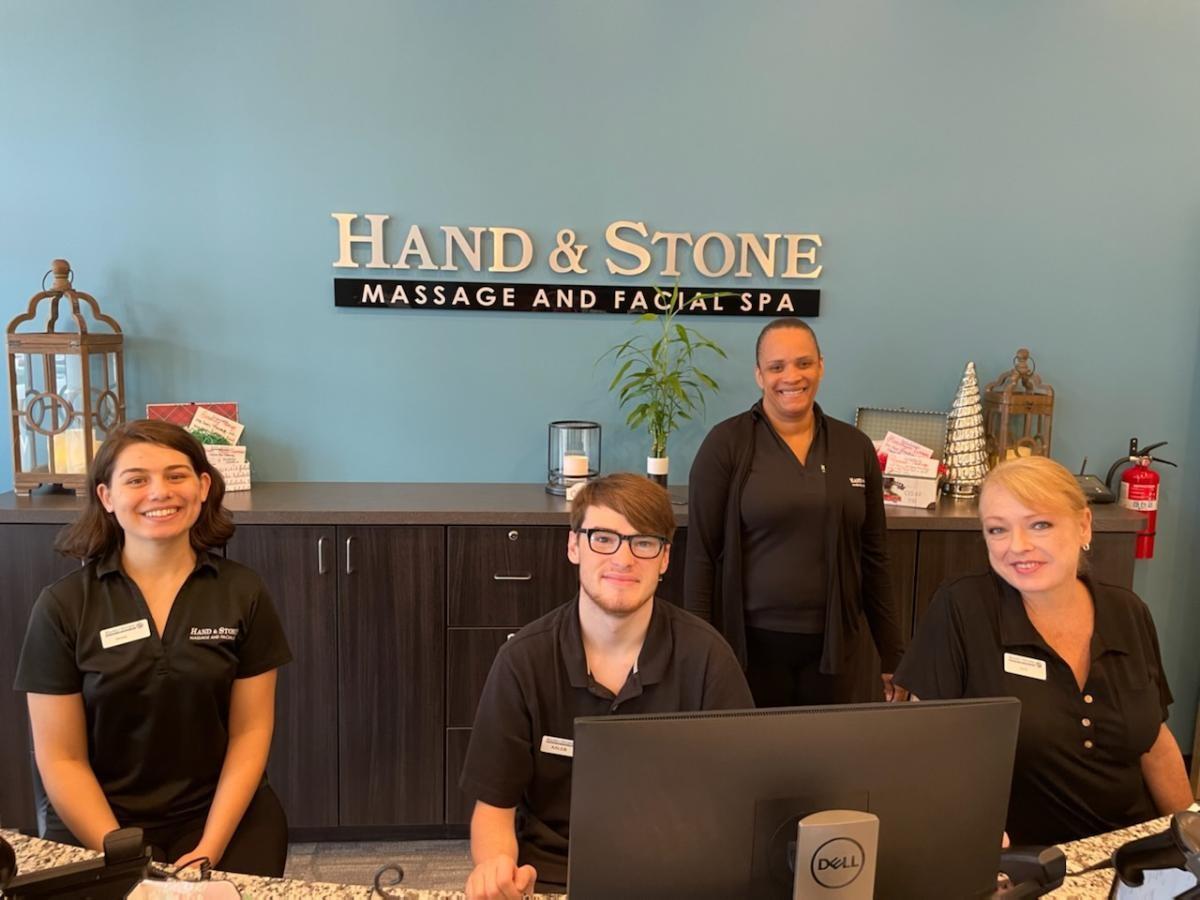 Mooresville, NC Spa Mooresville, NC Massage Therapist Hand And