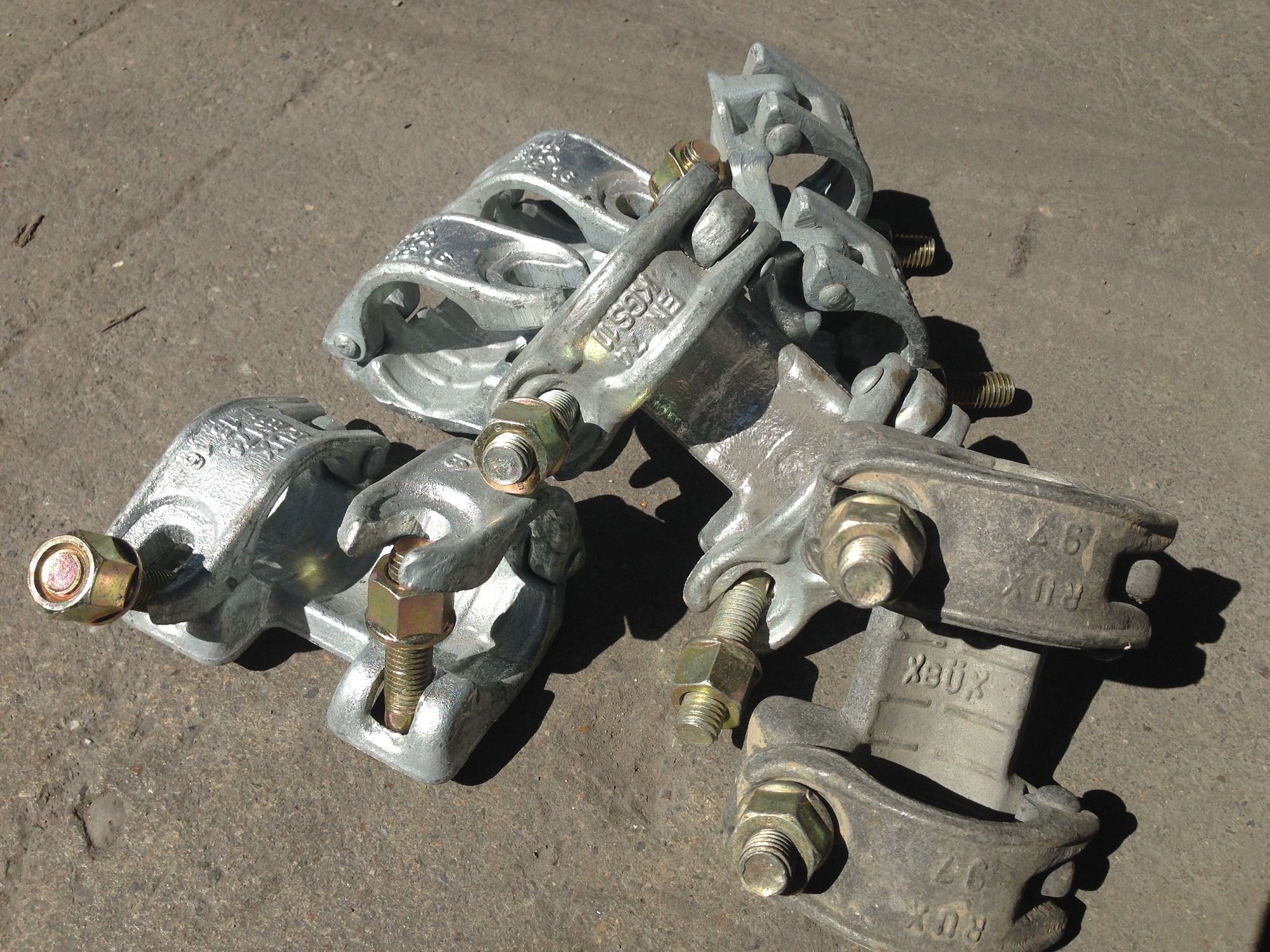 Collier simple "tube à tube" d'occasion Echafaudage Collier simple "tube à tube" d'occasion Echafaudage