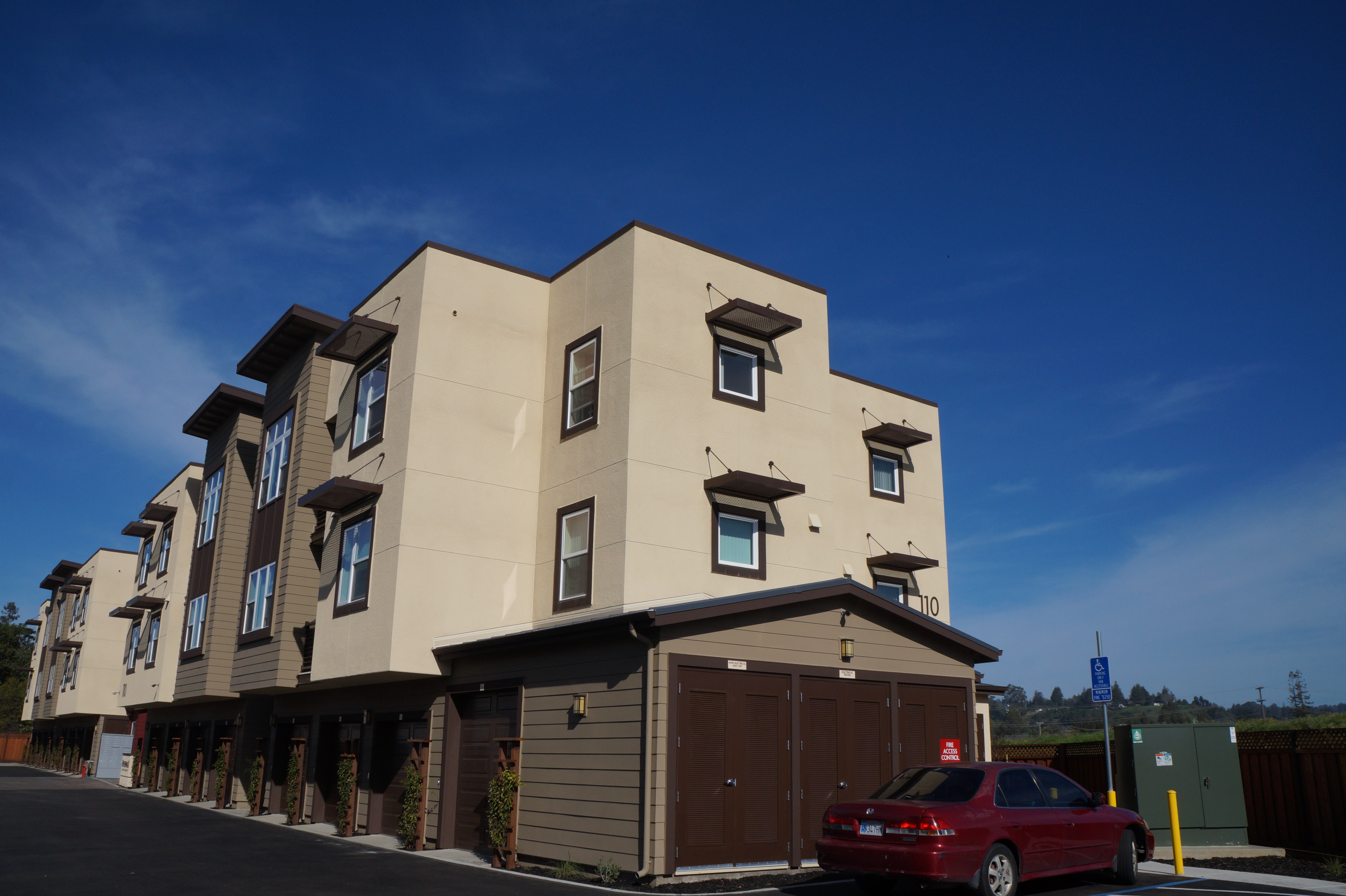 Riverwalk Apartments, Santa Cruz Echelcon