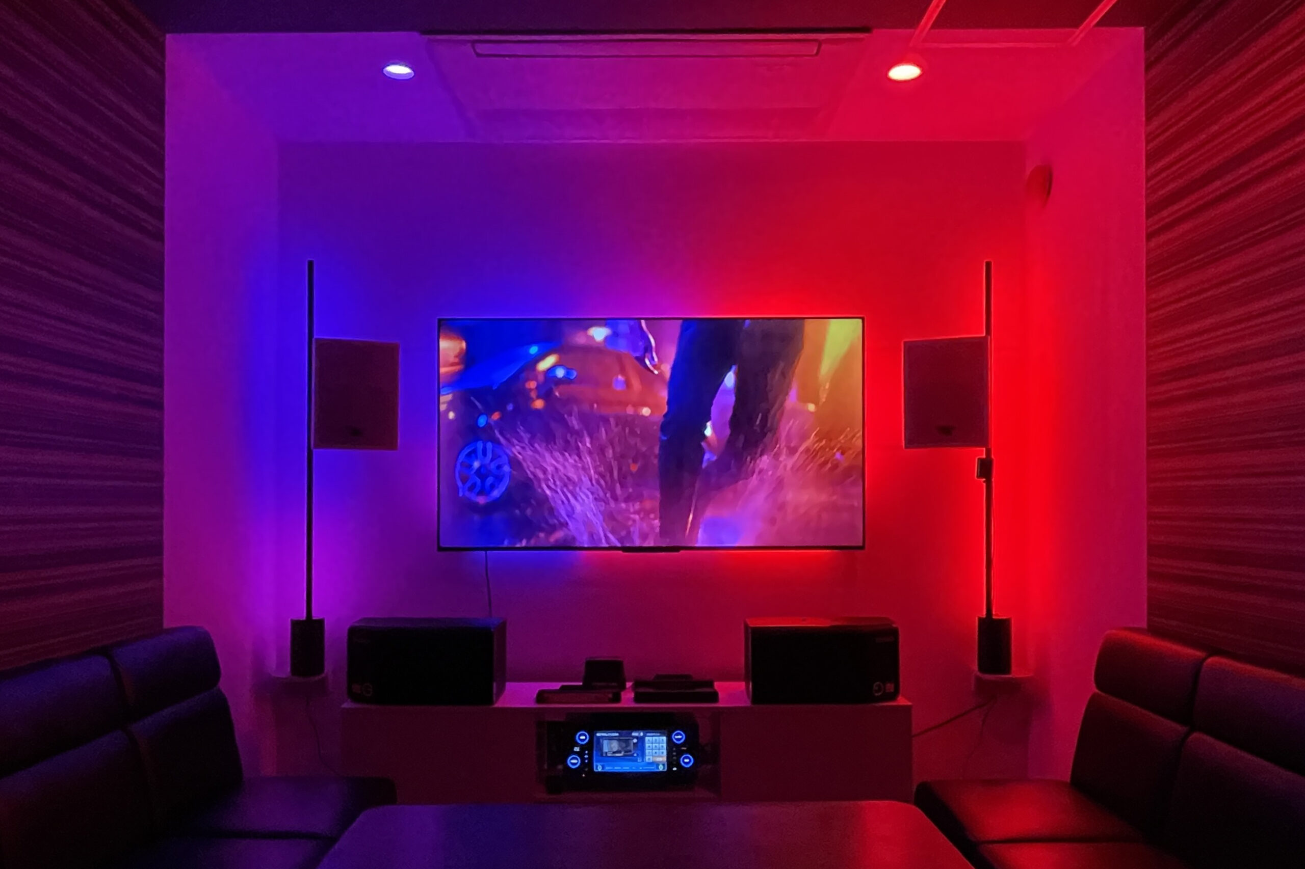 Philips Hueの映像没入体験が出来る「オーロラライティングルーム」を全国のJOYSOUND7店舗に追加