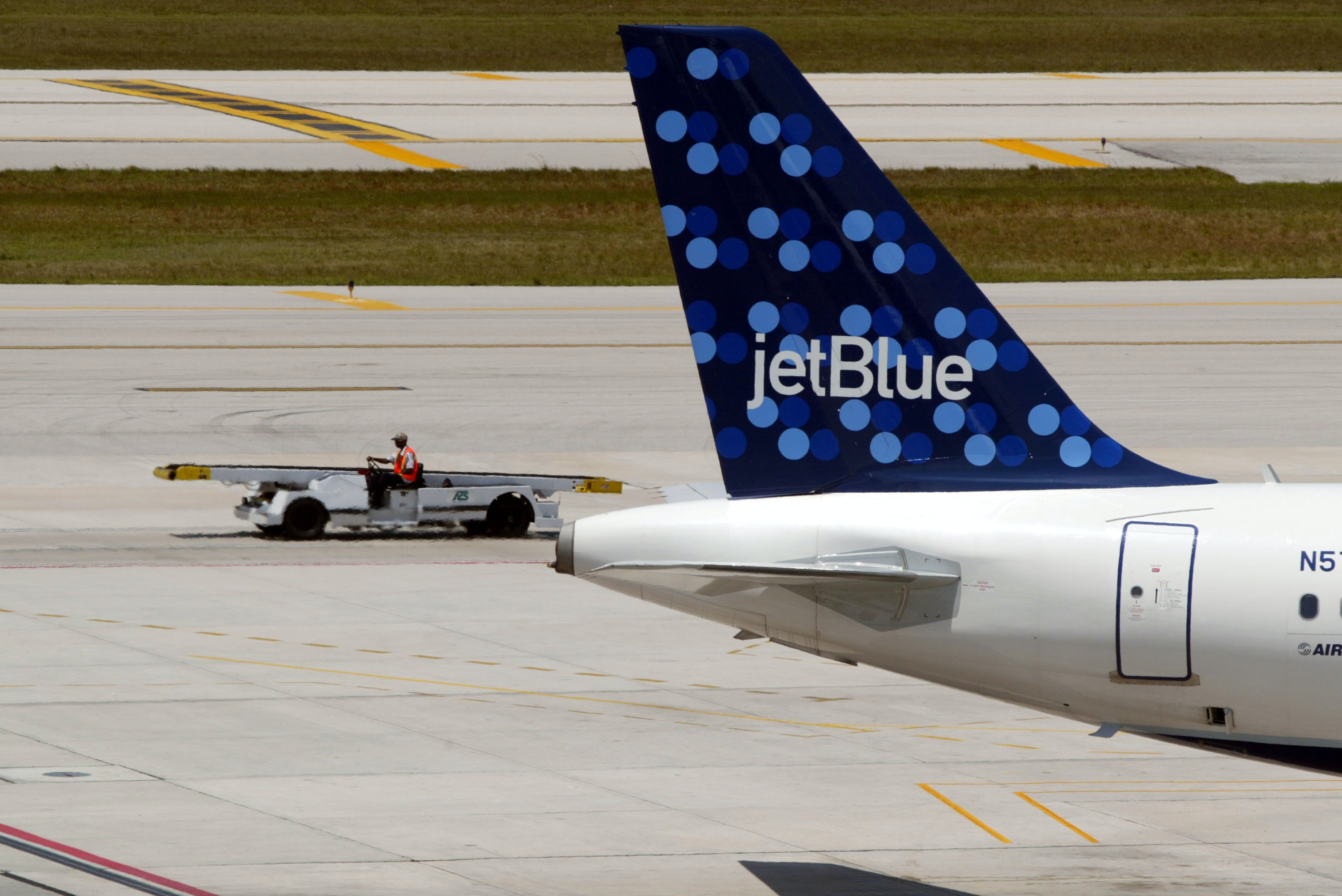 What You Need To Know About Choosing A Flight Class On JetBlue