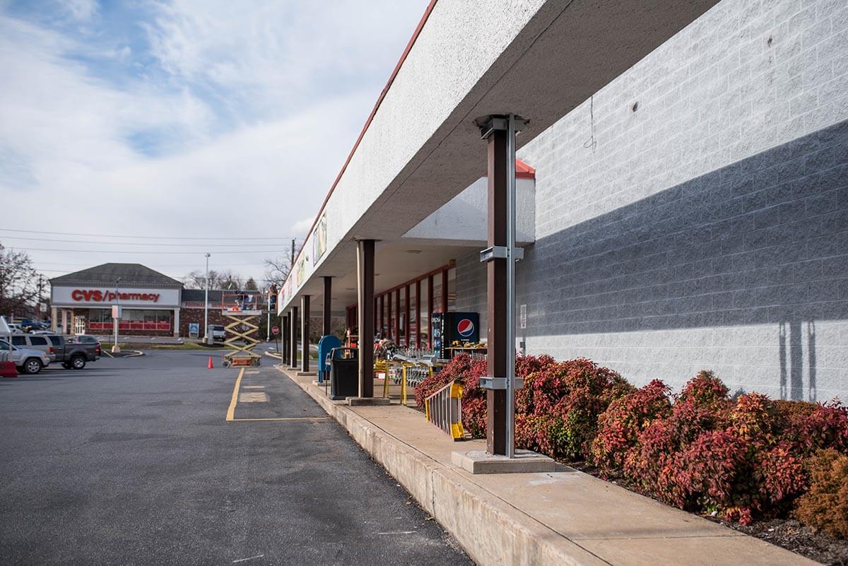 Weis Markets Mount Joy Experience. Commitment. Integrity. eciService