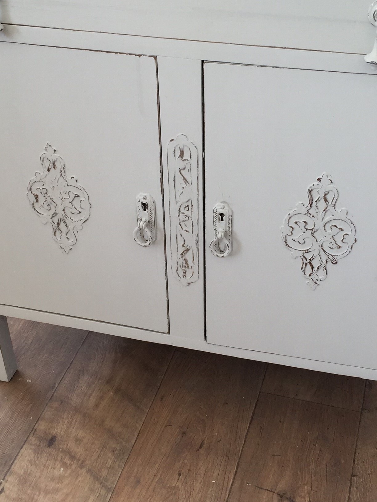 Shabby chic oak ECLECTIVO London Furniture with soul