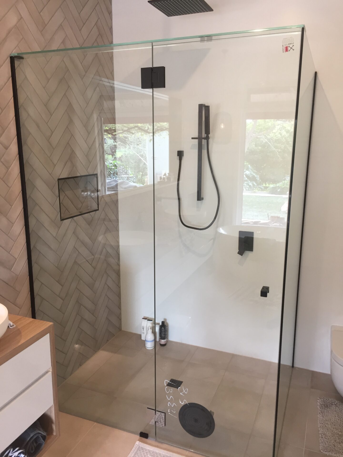Frameless Shower Screens Ecoglass Geelong