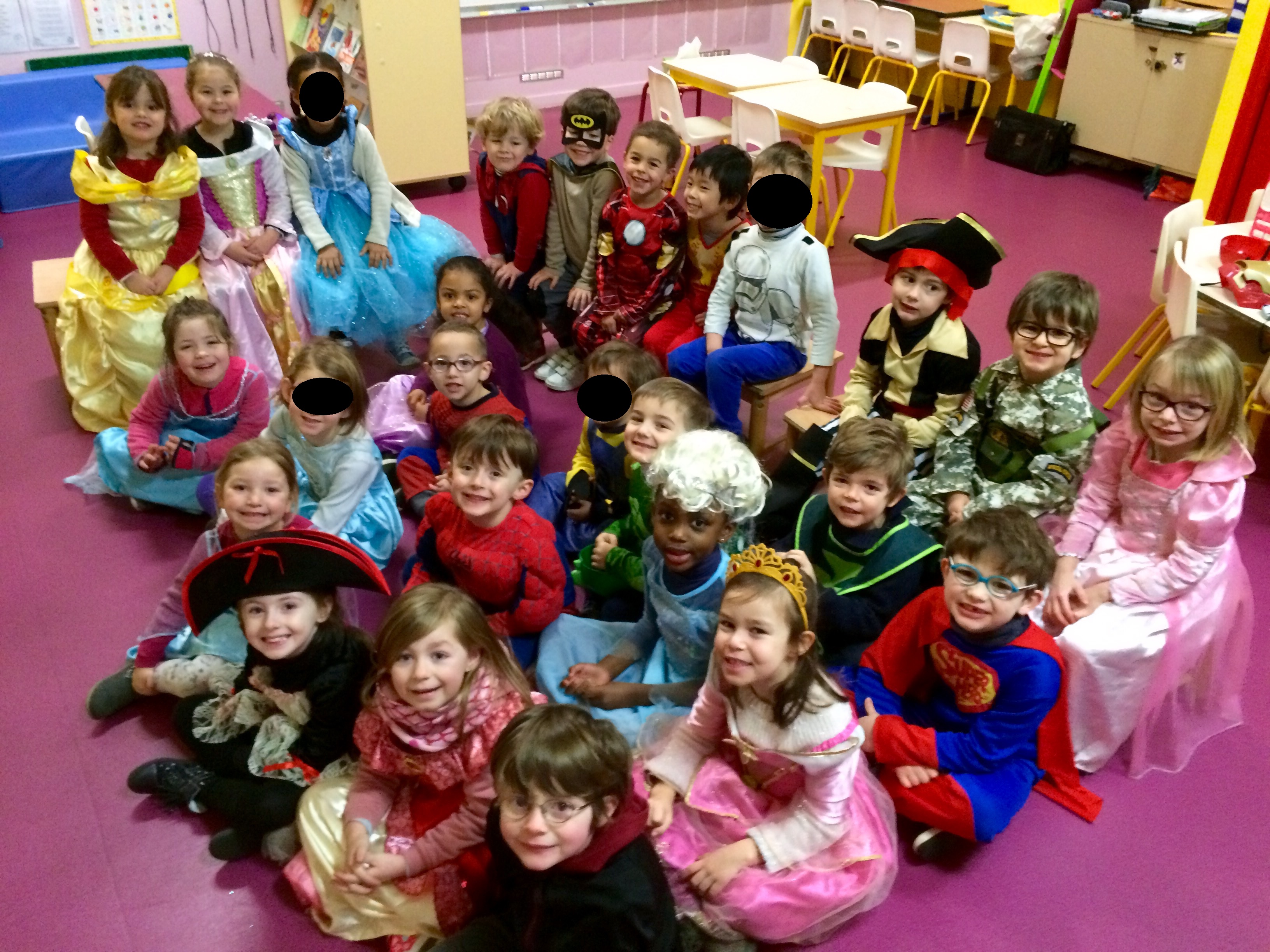 Mardi gras en maternelle École de l'Assomption