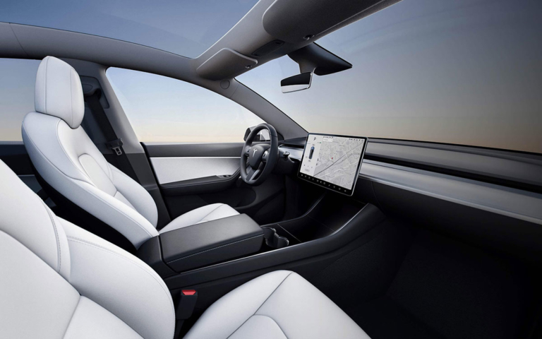 Tesla Model Y offiziell gestartet (Video)