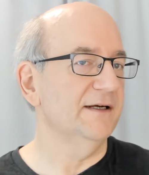 Screenshot of John Mueller advising what to do about duplicate product descriptions