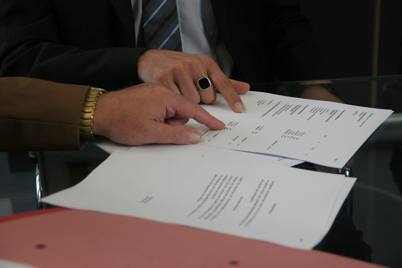 Contrato oneroso Qué es, definición y concepto 2021 Economipedia