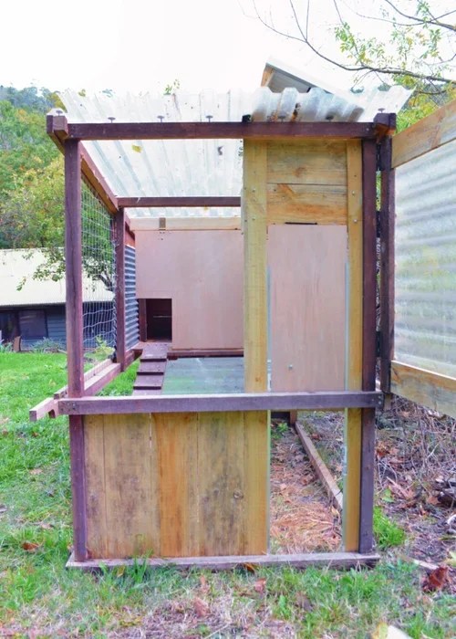Chicken Coop Door Ideas EcoPeanut