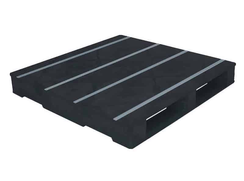 How much does a pallet weigh?