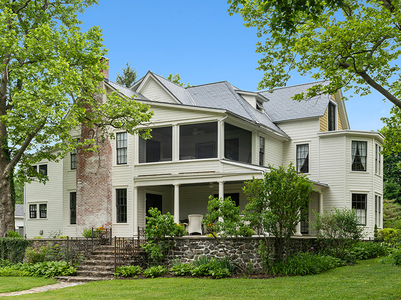 Blue Ridge Summit, PA Majestic Slate Roof Tile EcoStar