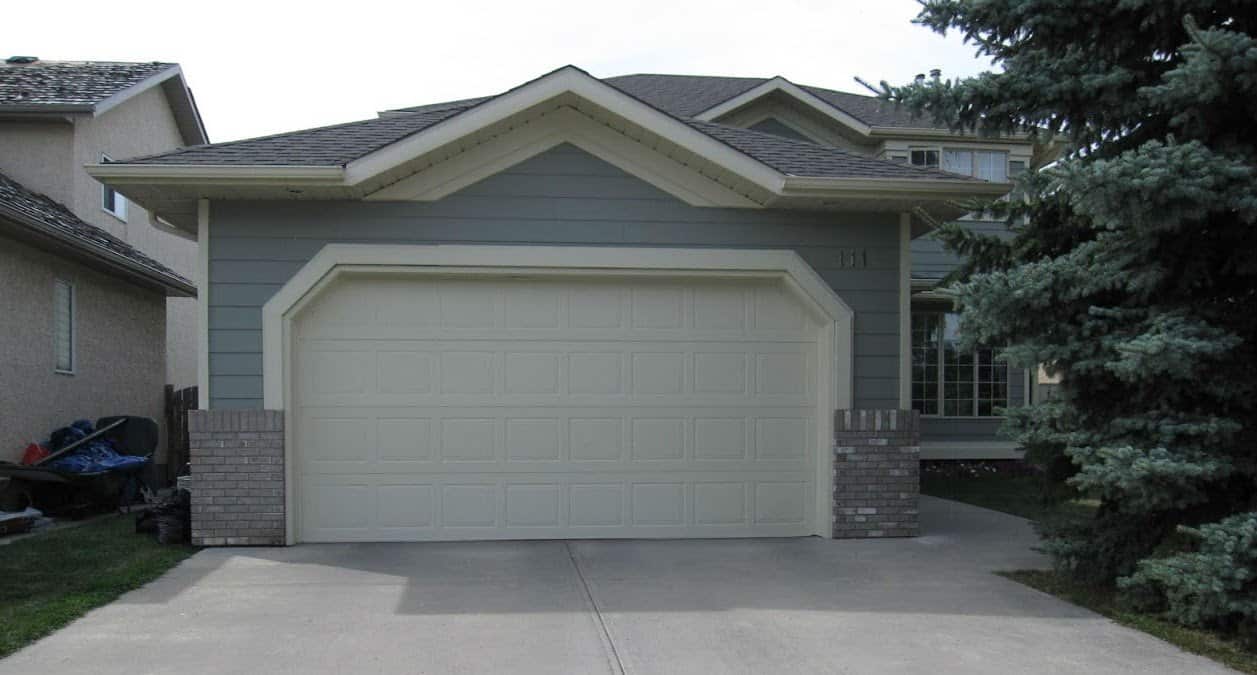 Painting Hardie Board Siding In Calgary Eco Star Painting