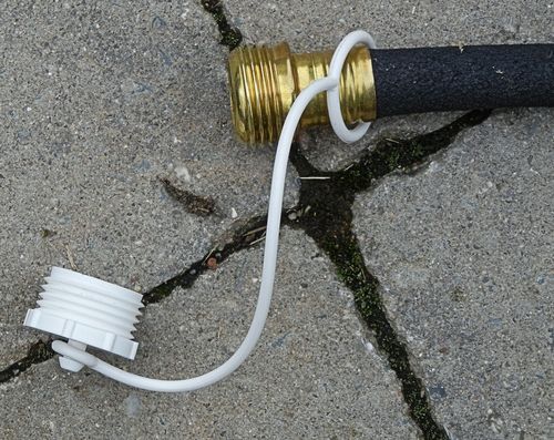 Aqua Pro Garden Hose Plug and Strap, 1 Card Patio, Lawn