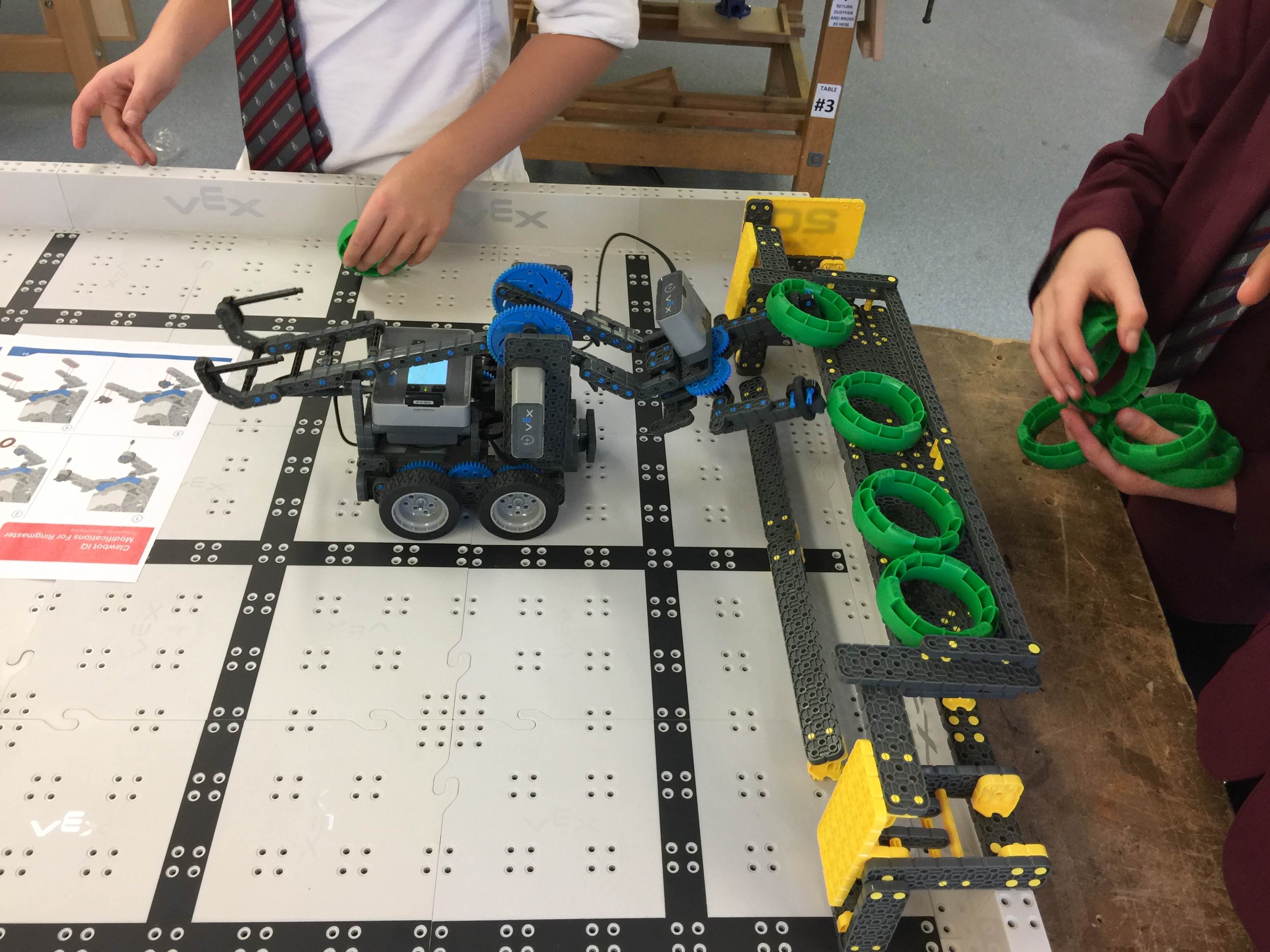 VEX IQ build – Design Technology Tutor